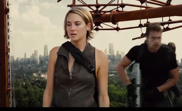 Shailene Woodley como Tris Prior. Captura de pantalla
