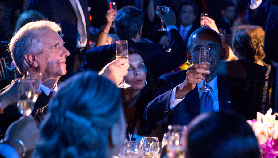 El eterno femenino de una imaginativa pintora