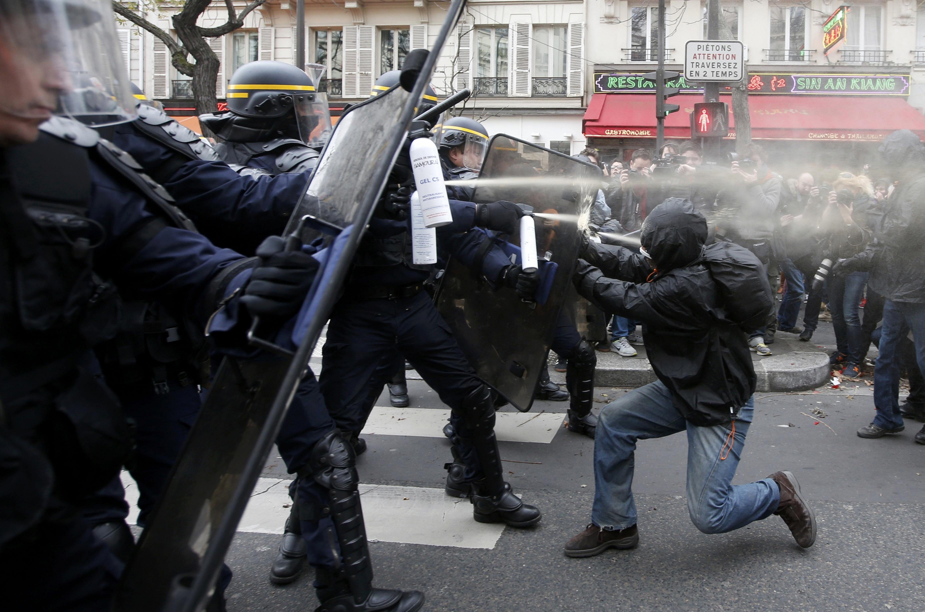 Incidentes en París durante manifestación vinculada al cambio climático. Foto: Reuters