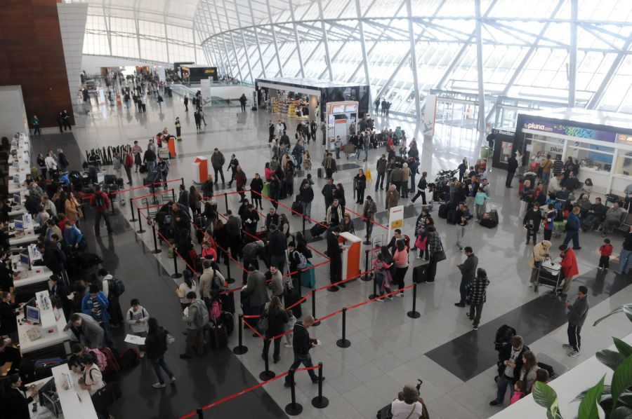 El eterno femenino de una imaginativa pintora