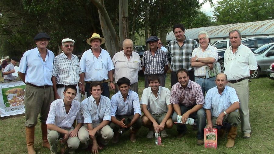 El eterno femenino de una imaginativa pintora