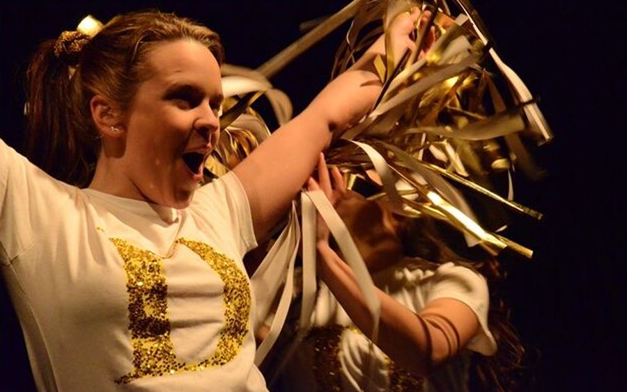 El eterno femenino de una imaginativa pintora