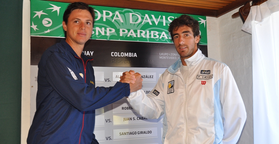 El eterno femenino de una imaginativa pintora