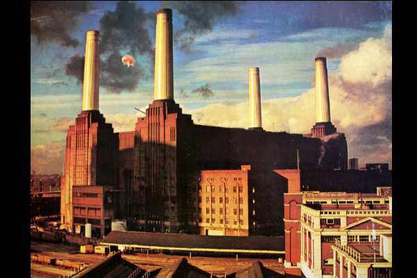 El eterno femenino de una imaginativa pintora