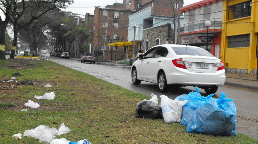 El eterno femenino de una imaginativa pintora