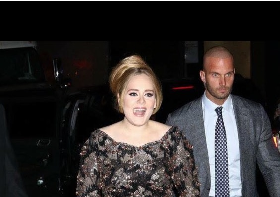 El eterno femenino de una imaginativa pintora