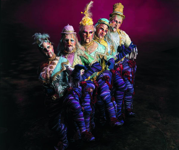 El eterno femenino de una imaginativa pintora