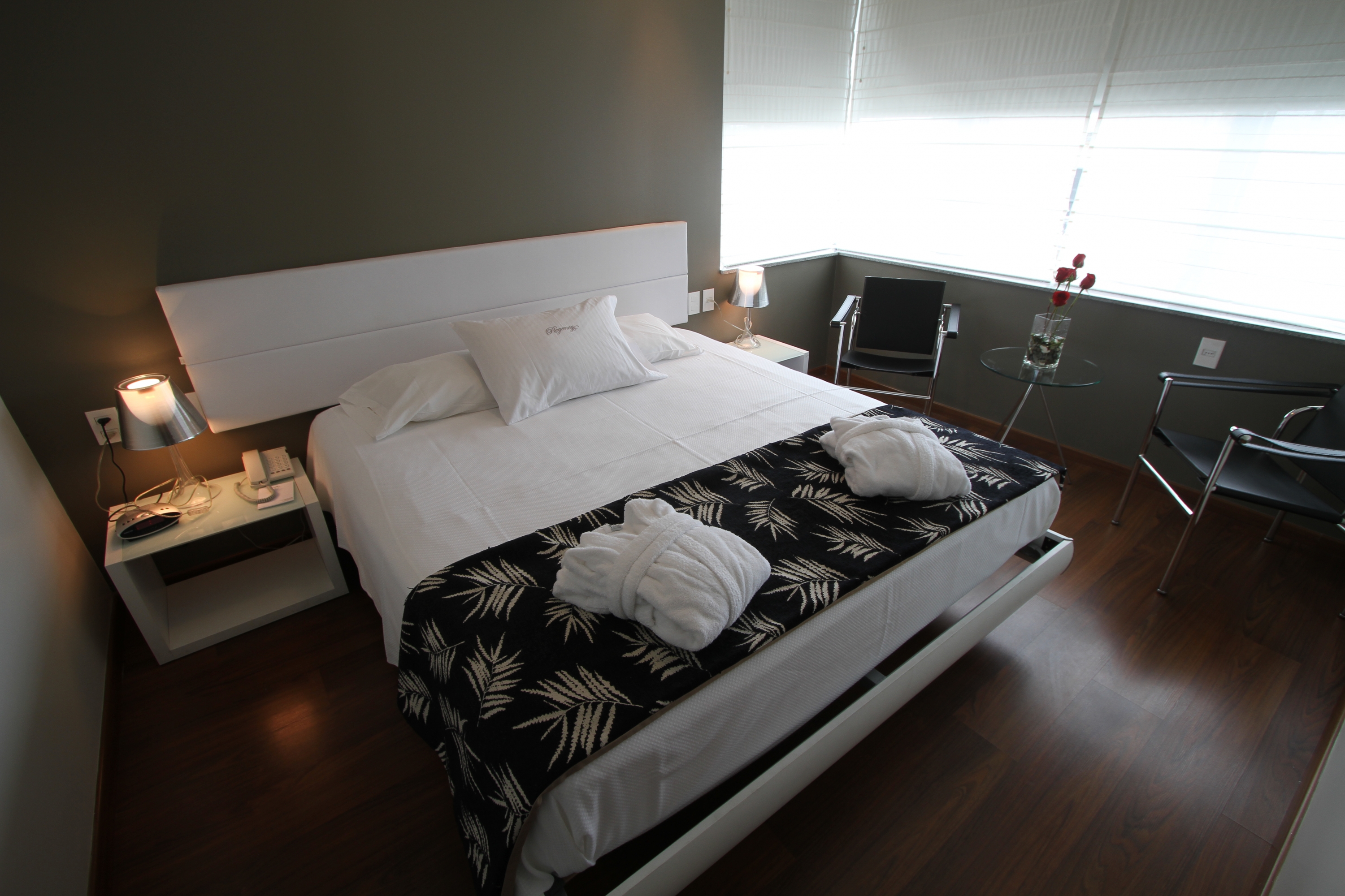 El eterno femenino de una imaginativa pintora