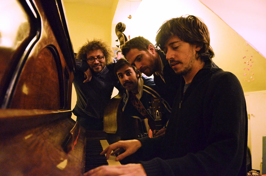 El eterno femenino de una imaginativa pintora