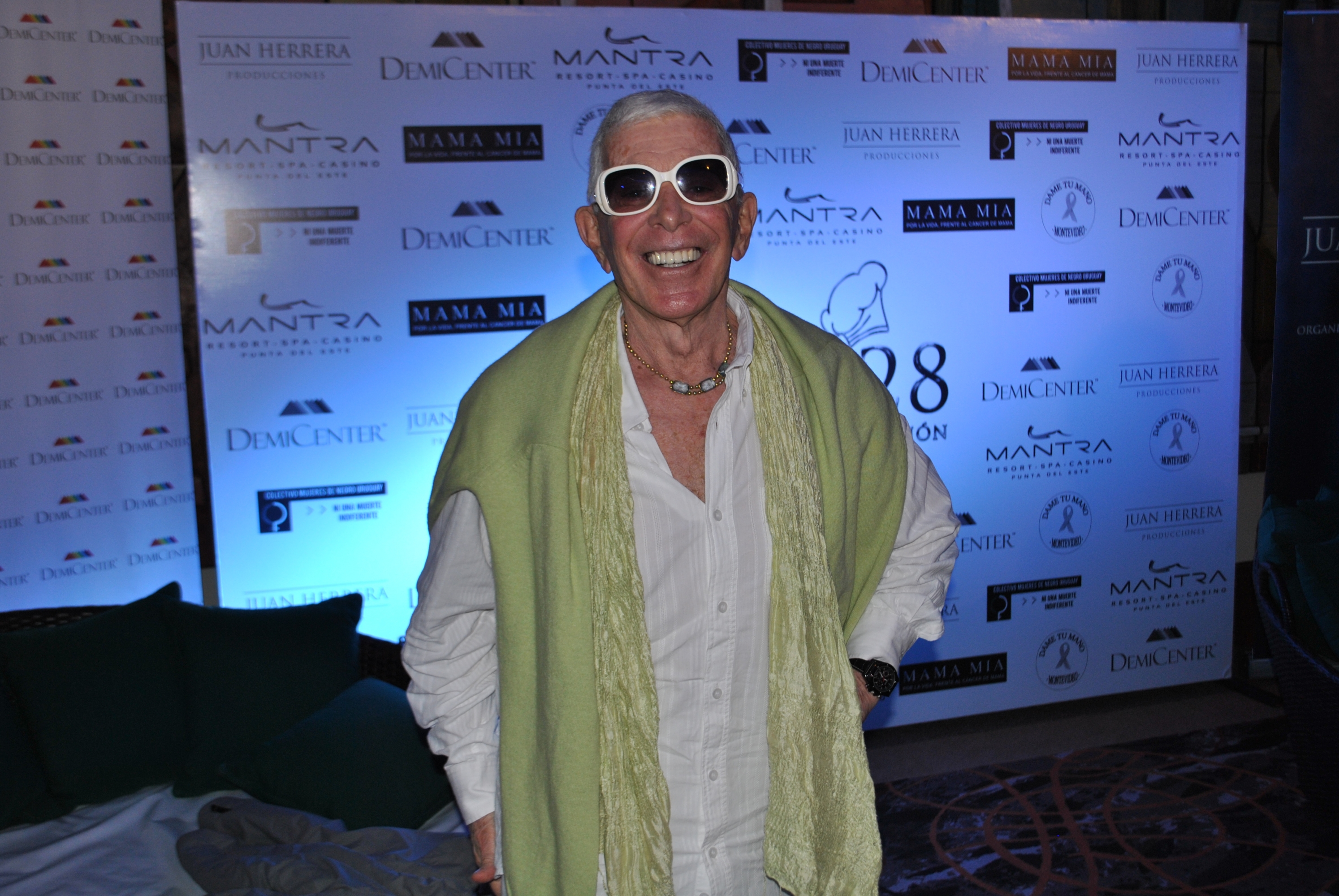 El eterno femenino de una imaginativa pintora