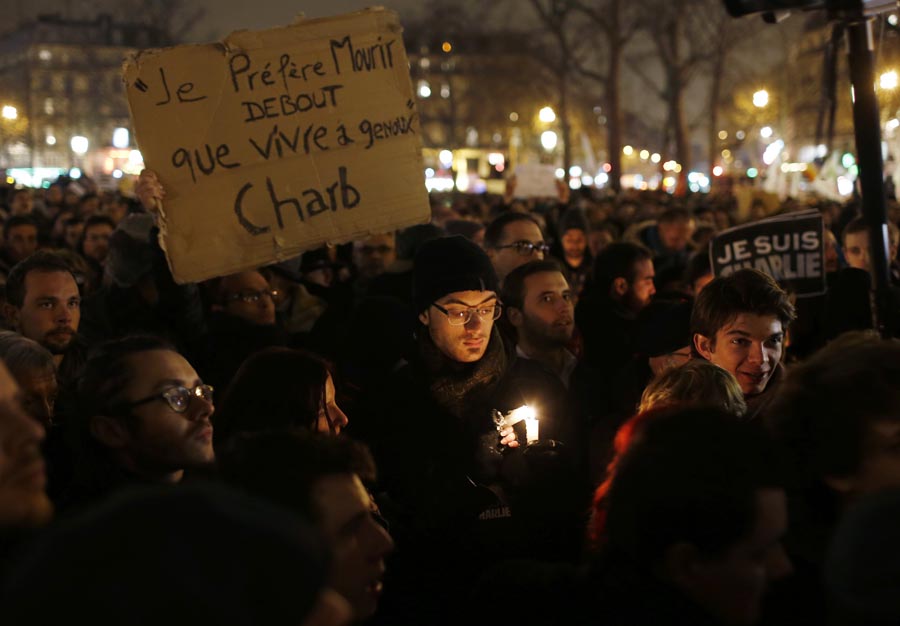 Miles de personas salieron a las calles de París y otras ciudadas para expresar su solidaridad. Foto: Reuters