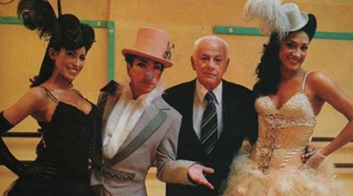 El eterno femenino de una imaginativa pintora