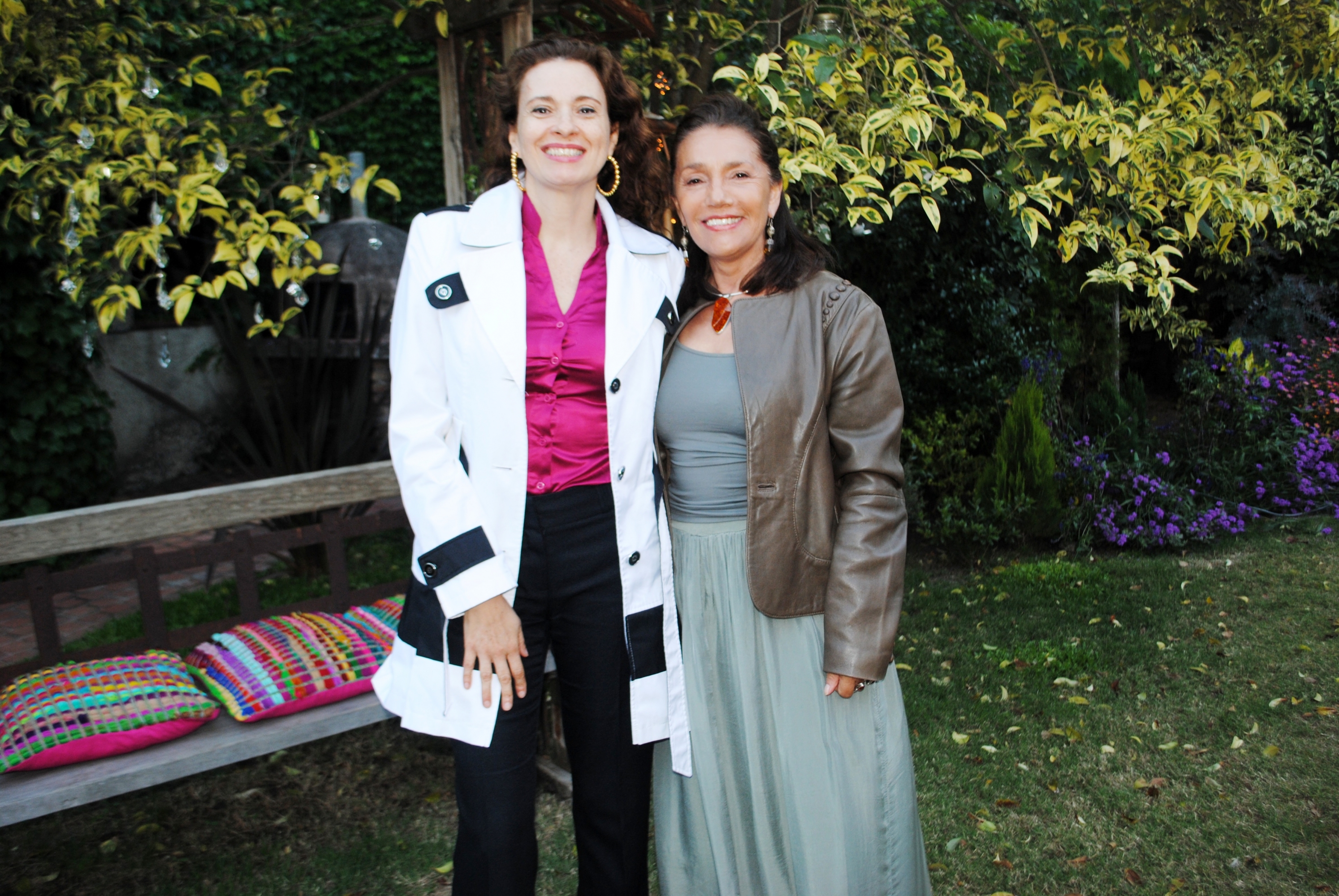 Maripau Carrillo, María Wangemann.