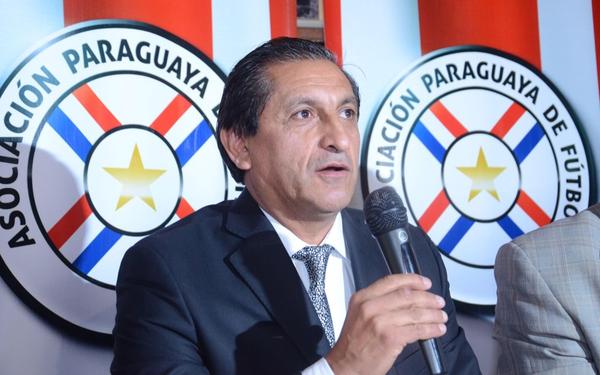 El eterno femenino de una imaginativa pintora