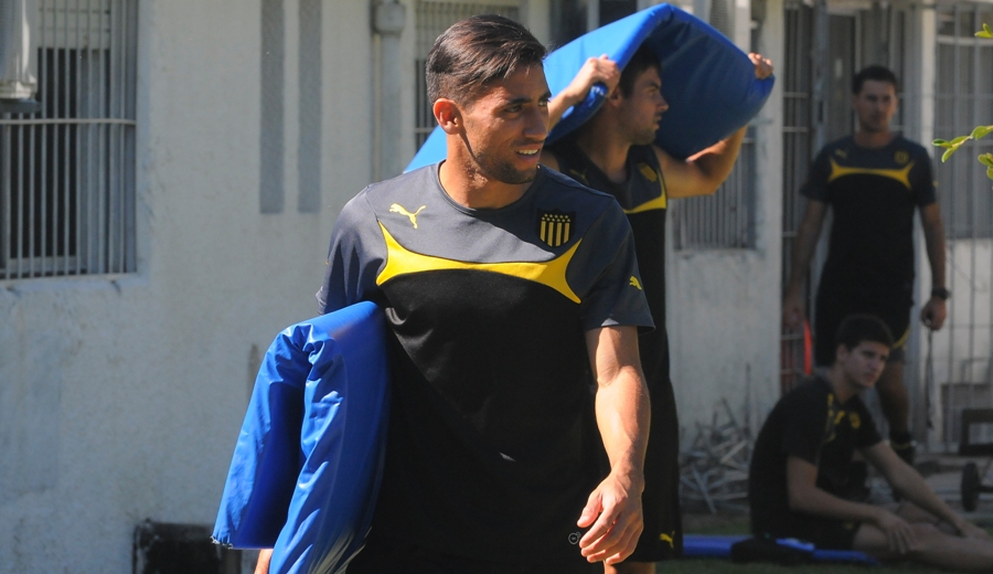 El eterno femenino de una imaginativa pintora