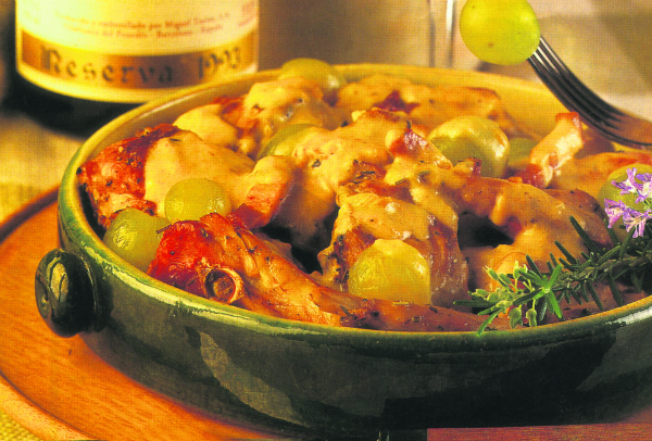 El eterno femenino de una imaginativa pintora