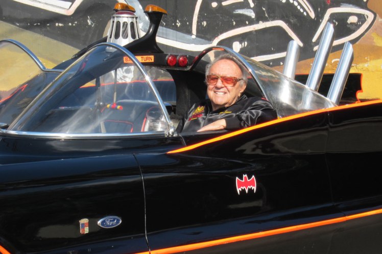 El eterno femenino de una imaginativa pintora