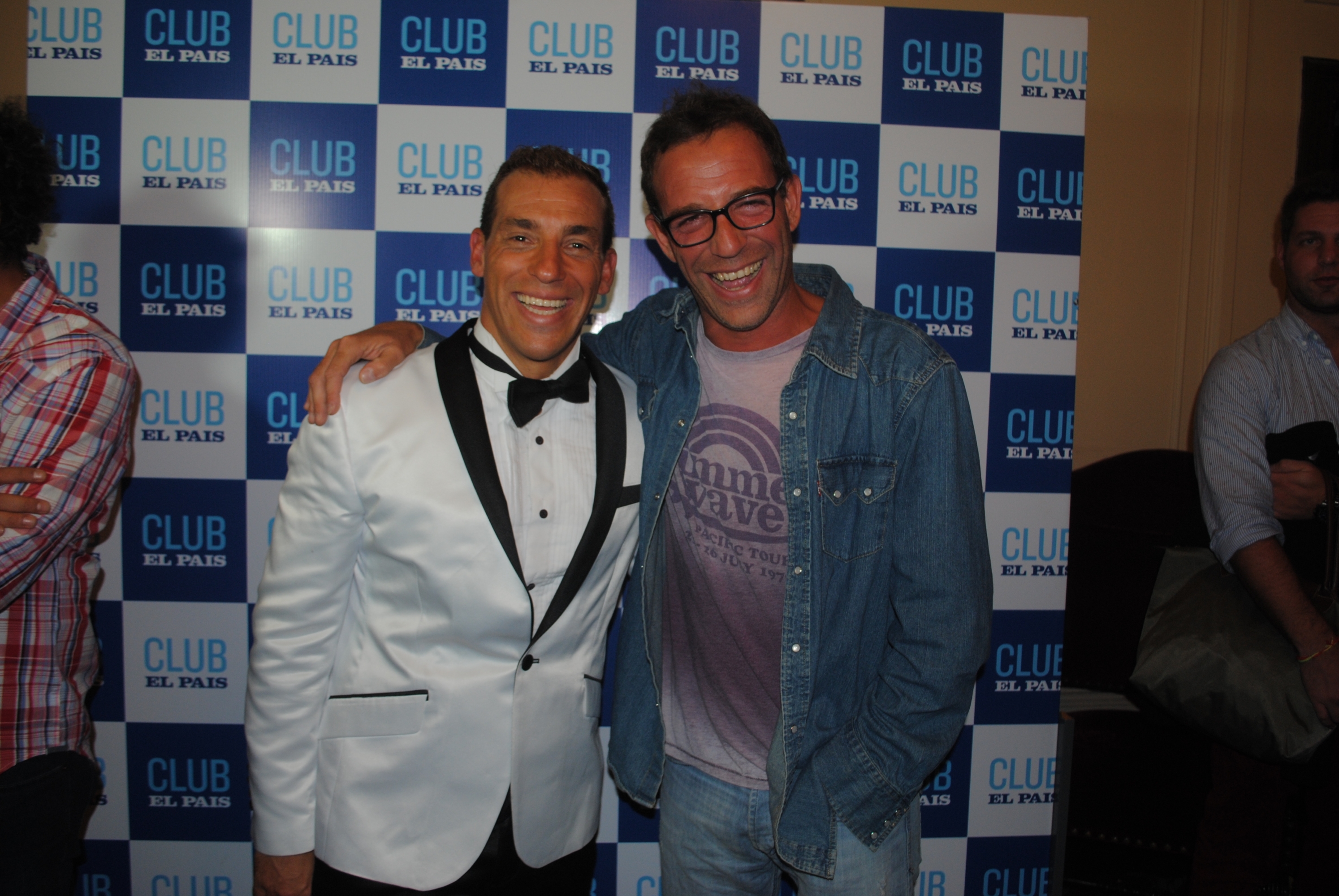 Maxi de la Cruz, Rafael Villanueva.