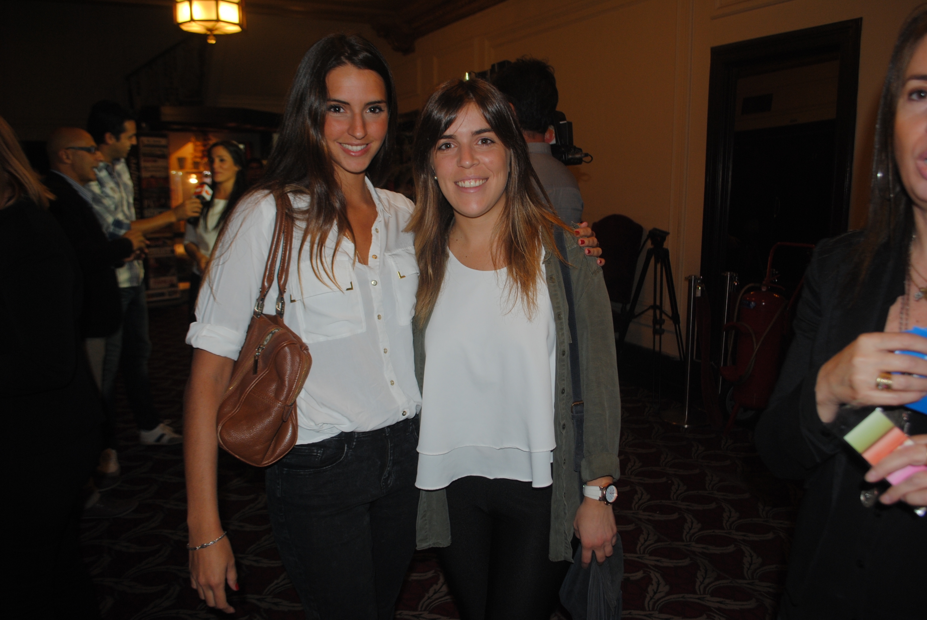 Victoria Santos, Valentina Farinasso.