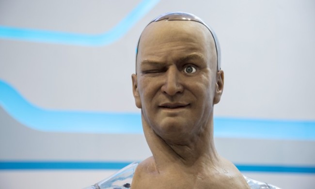 El eterno femenino de una imaginativa pintora