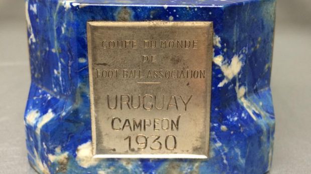 El eterno femenino de una imaginativa pintora