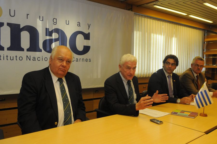 El eterno femenino de una imaginativa pintora