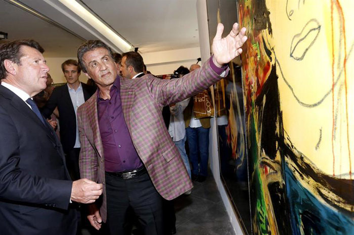 El eterno femenino de una imaginativa pintora