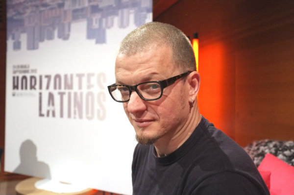 El eterno femenino de una imaginativa pintora