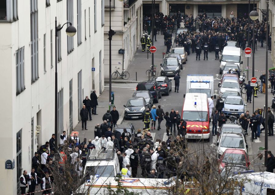 El eterno femenino de una imaginativa pintora