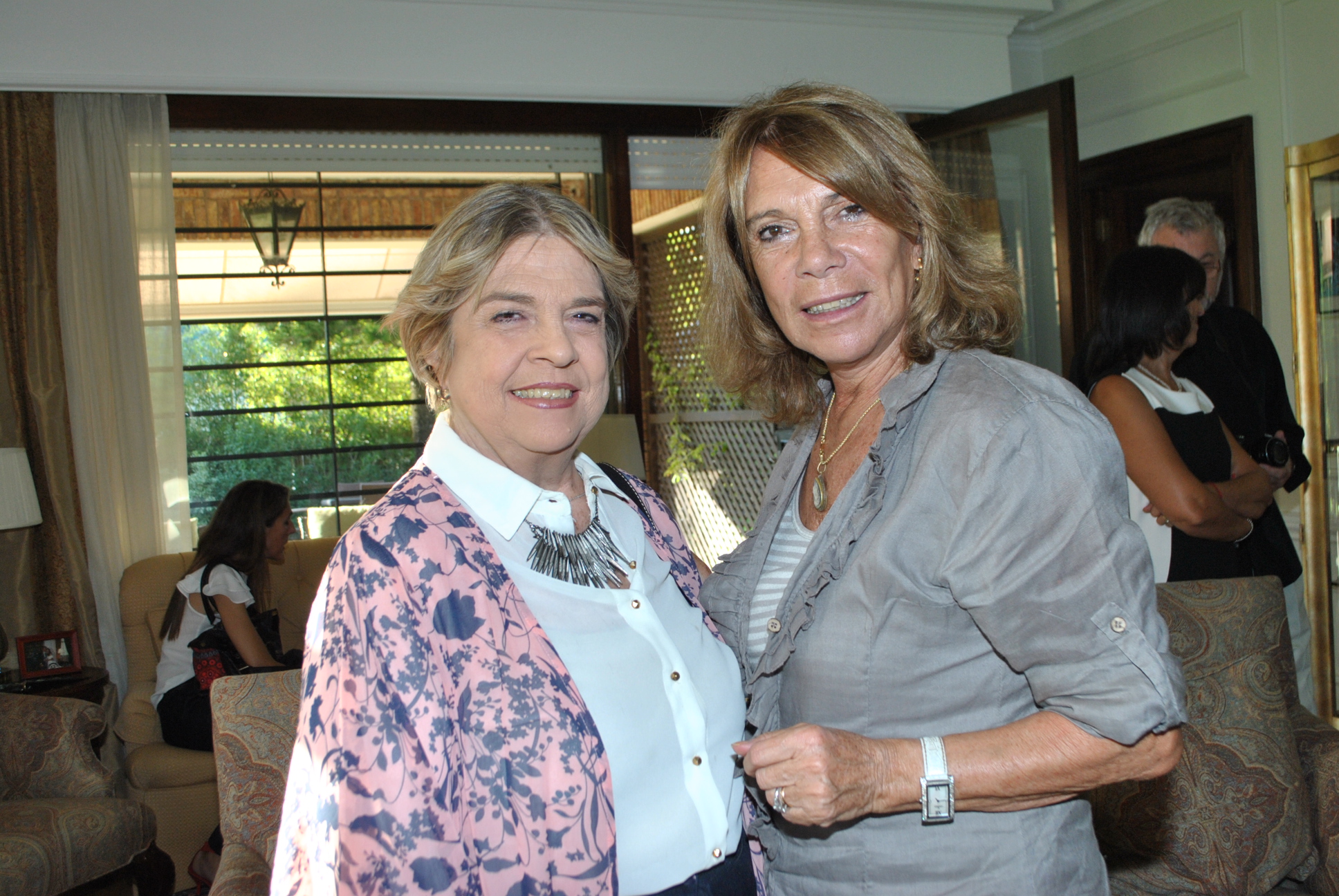 María Teresa Darnaud, Magela Castro.