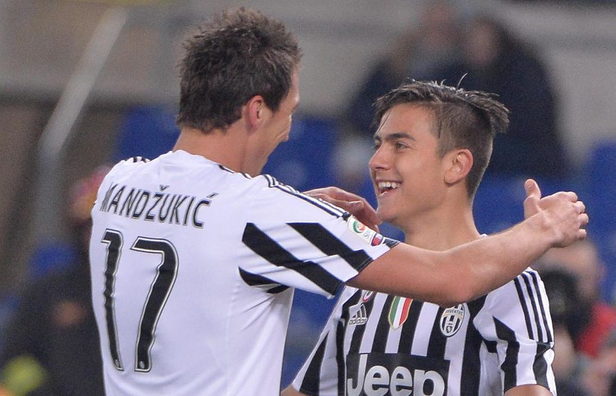 El eterno femenino de una imaginativa pintora