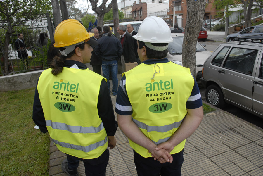 El eterno femenino de una imaginativa pintora