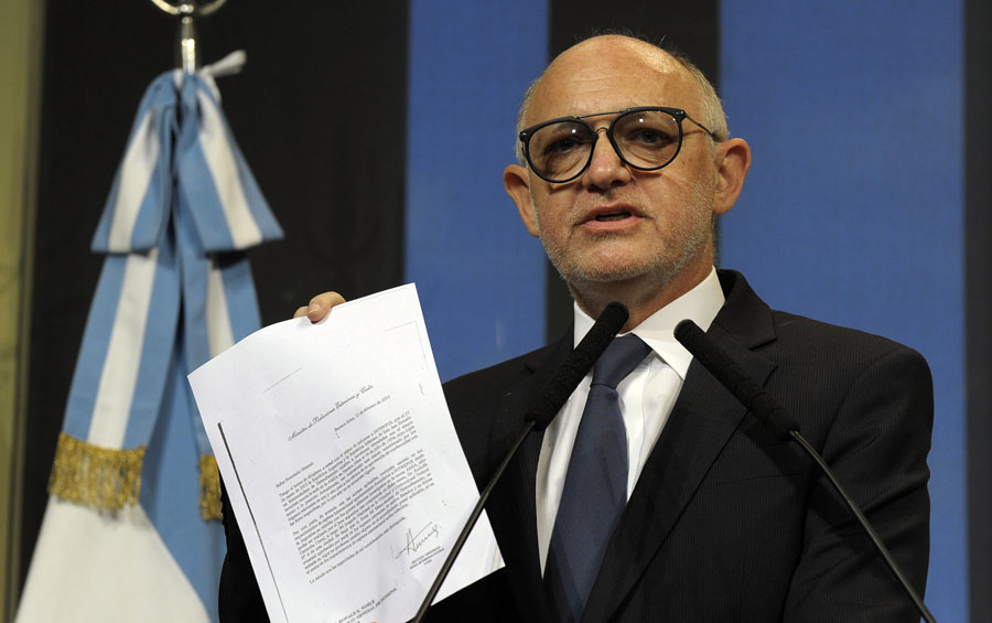 El eterno femenino de una imaginativa pintora