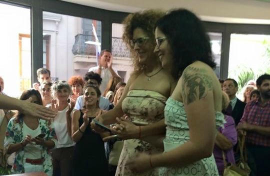 El eterno femenino de una imaginativa pintora