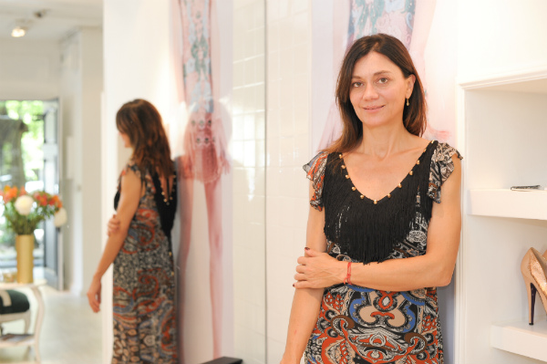 El eterno femenino de una imaginativa pintora