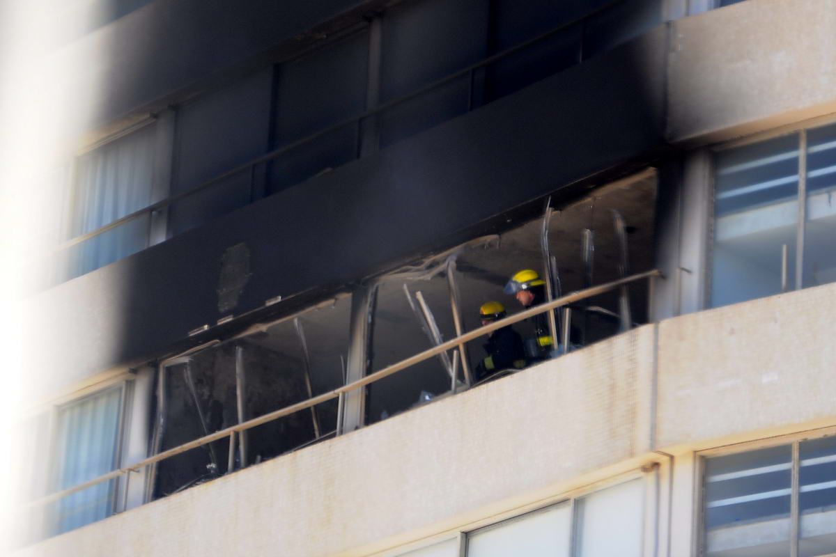 Indendio en edificio Santos Dumont en Punta del Este. Foto: Ricardo Figueredo