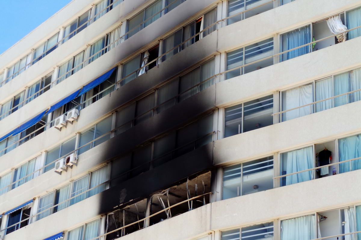 Indendio en edificio Santos Dumont en Punta del Este. Foto: Ricardo Figueredo
