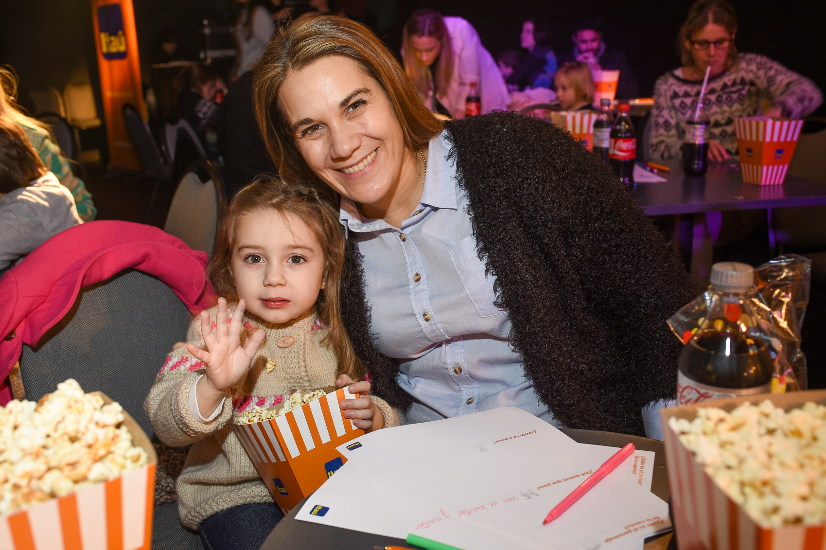 Josefina Anselmi, Laura Curi.