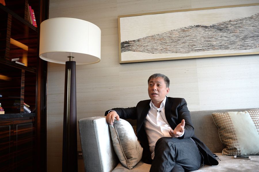 El eterno femenino de una imaginativa pintora