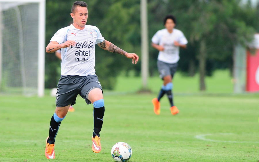 El eterno femenino de una imaginativa pintora