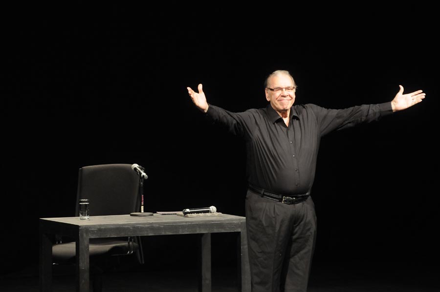 El eterno femenino de una imaginativa pintora