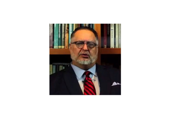 El eterno femenino de una imaginativa pintora