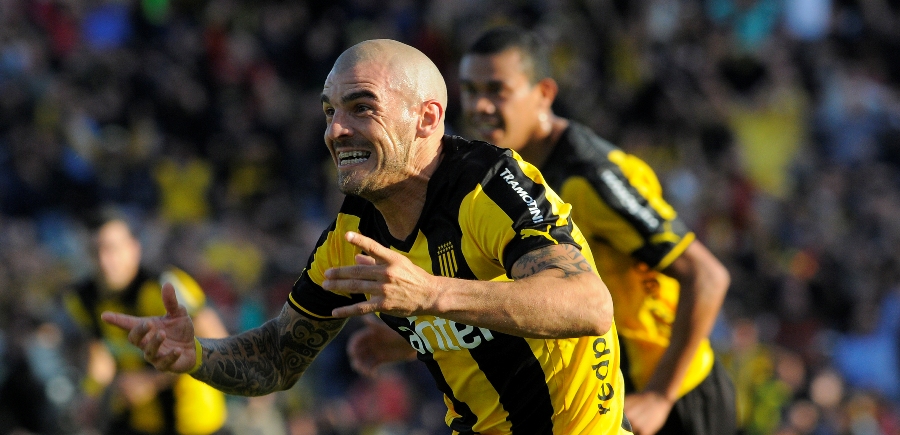 El eterno femenino de una imaginativa pintora