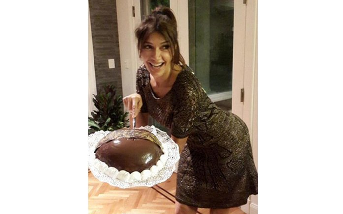 El eterno femenino de una imaginativa pintora