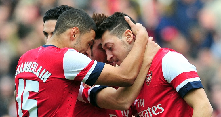 El eterno femenino de una imaginativa pintora