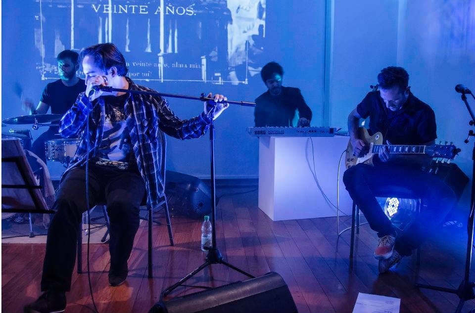 El eterno femenino de una imaginativa pintora