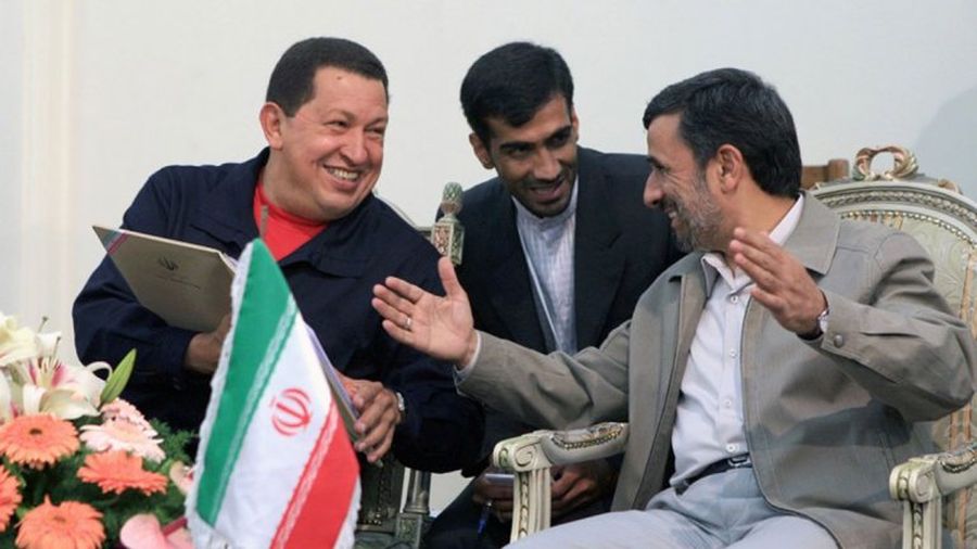 El eterno femenino de una imaginativa pintora