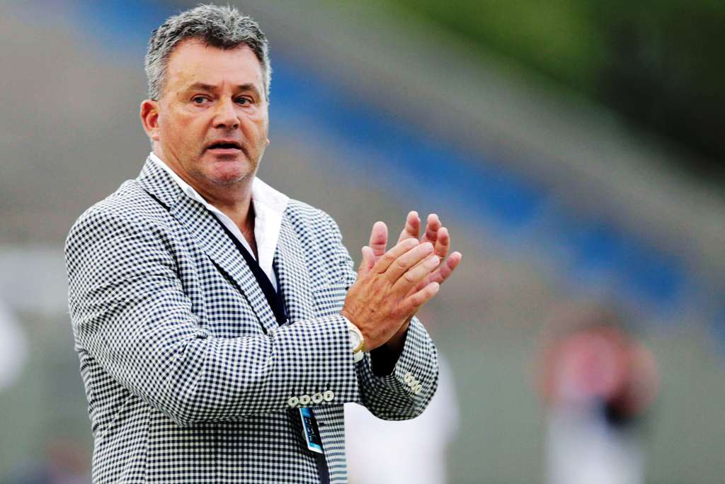 El eterno femenino de una imaginativa pintora