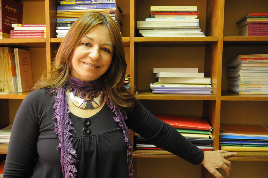 El eterno femenino de una imaginativa pintora