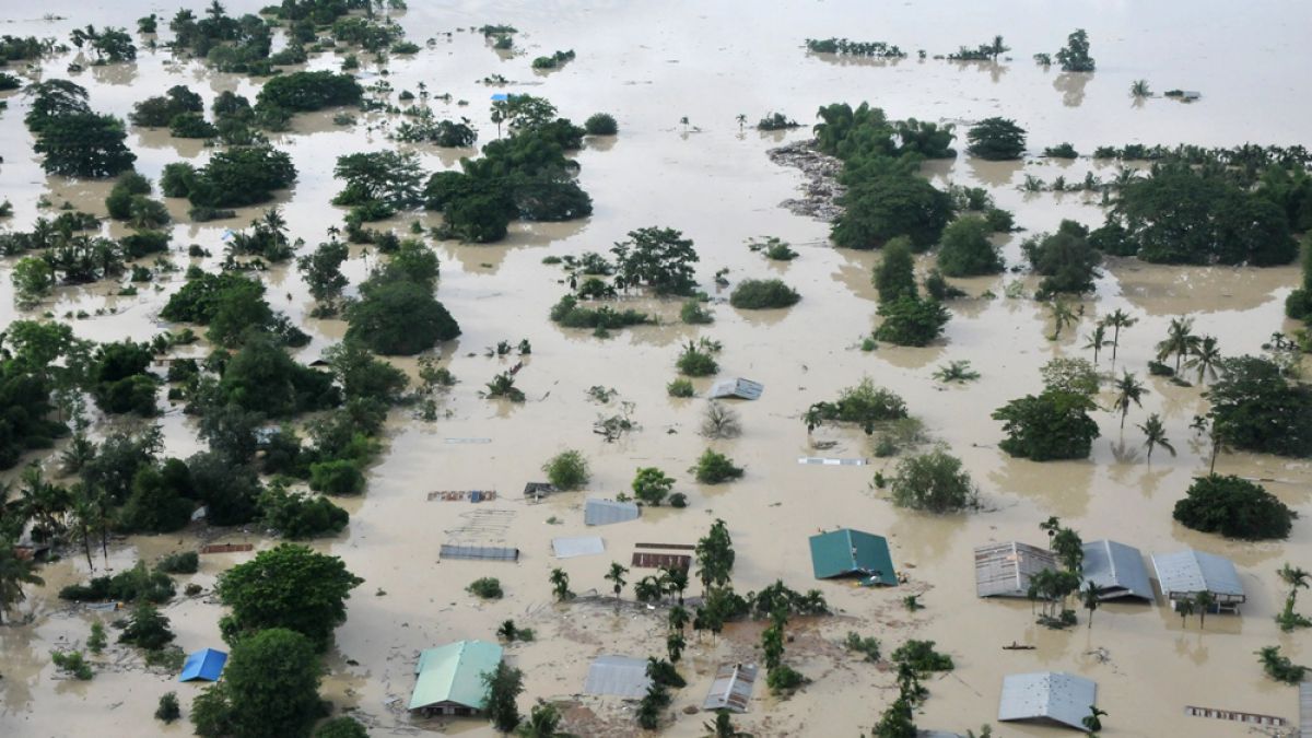 El eterno femenino de una imaginativa pintora